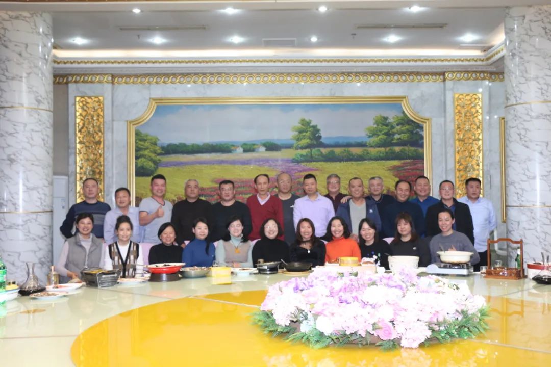 凝心聚力，續(xù)寫華章——HXQC山東分公司2022年新年溝通會在皇家花園酒店隆重舉行